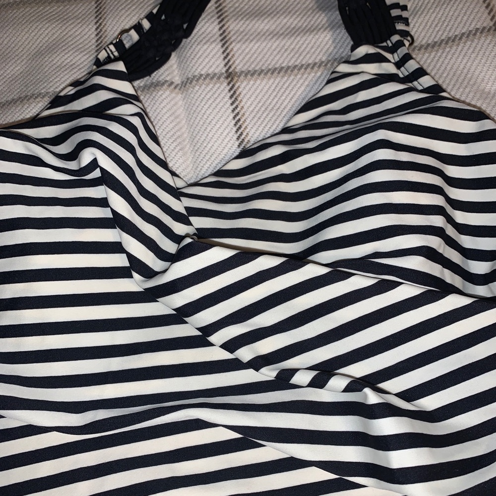 Merona One Piece Swimsuit Black and White Striped